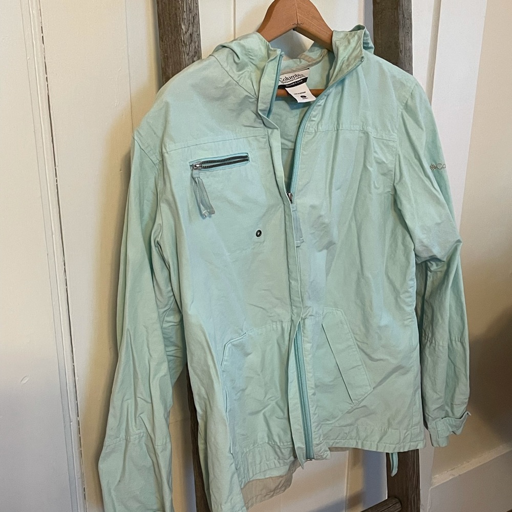 Lightweight Columbia Spring a jacket